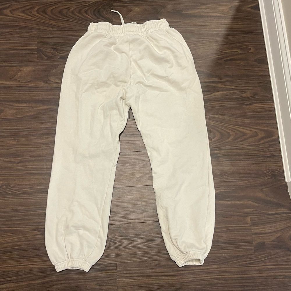 WeWoreWhat Ivory Sweatpants with drawstring Size Medium! - Picture 4 of 4